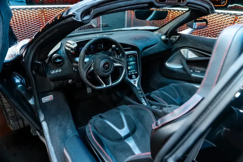 McLaren 750S din 2023 cu 9.500 km - oferta MCL115872 - foto 9