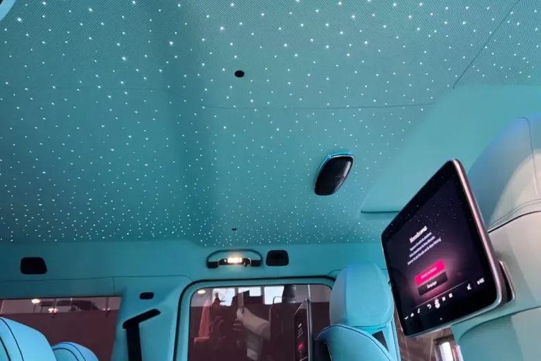 Mercedes-Benz G 63 AMG din 2025 cu 50 km - oferta MER115873 - foto 23