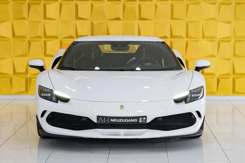 Ferrari 296 GTB din 2023 cu 9.740 km - oferta FER115875 - foto 2