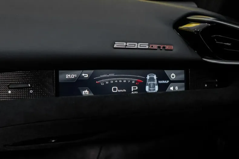 Ferrari 296 GTB din 2023 cu 9.740 km - oferta FER115875 - foto 12