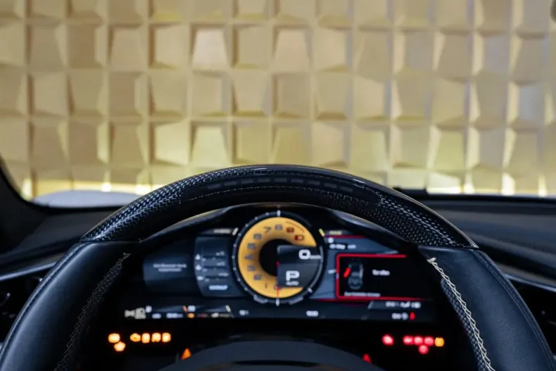 Ferrari 296 GTB din 2023 cu 9.740 km - oferta FER115875 - foto 25