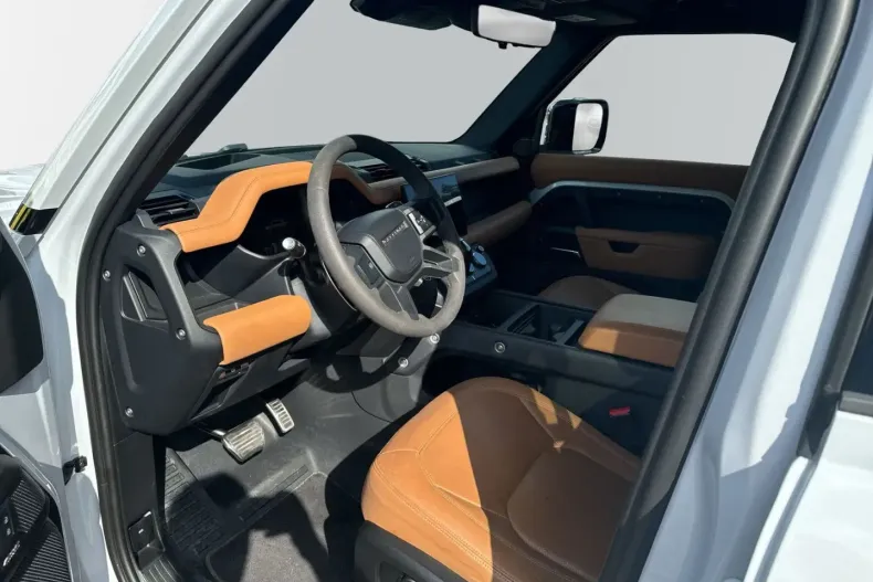 Land Rover Defender din 2023 cu 48.500 km - oferta LAN115878 - foto 8