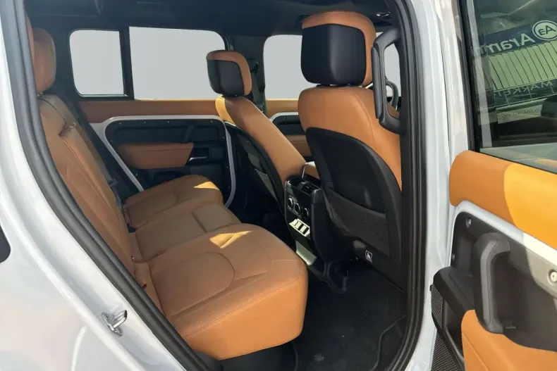 Land Rover Defender din 2023 cu 48.500 km - oferta LAN115878 - foto 11