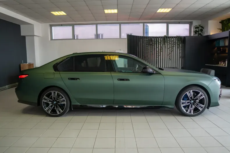 BMW i7 din 2022 cu 65.000 km - oferta BMW115882 - foto 13