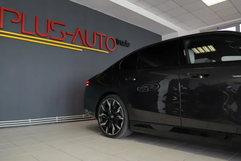 BMW 550 din 2024 cu 25.000 km - oferta BMW115892 - foto 9