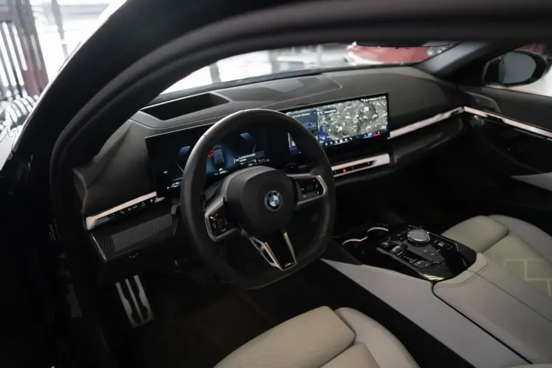 BMW 550 din 2024 cu 25.000 km - oferta BMW115892 - foto 16