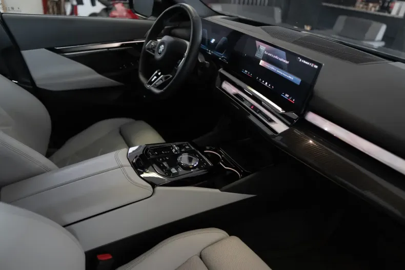 BMW 550 din 2024 cu 25.000 km - oferta BMW115892 - foto 17