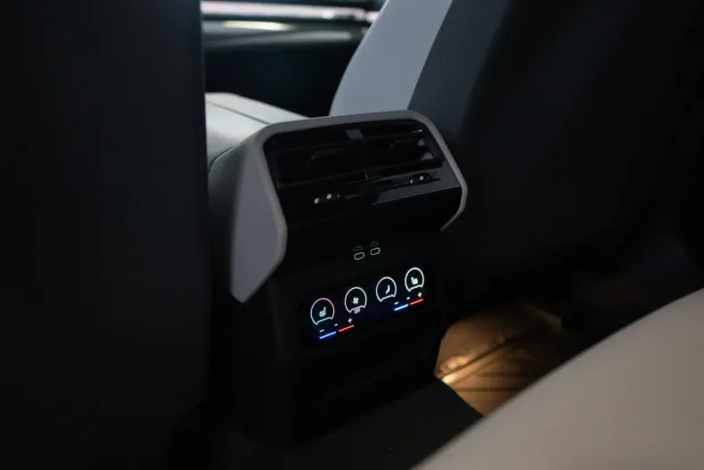 BMW 550 din 2024 cu 25.000 km - oferta BMW115892 - foto 22