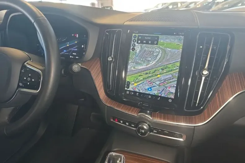 Volvo XC60 din 2023 cu 27.200 km - oferta VOL115893 - foto 12