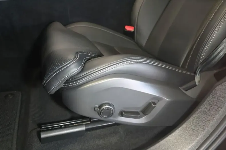 Volvo XC60 din 2023 cu 27.200 km - oferta VOL115893 - foto 16