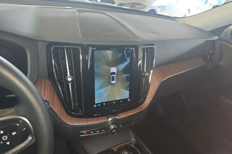 Volvo XC60 din 2023 cu 27.200 km - oferta VOL115893 - foto 18