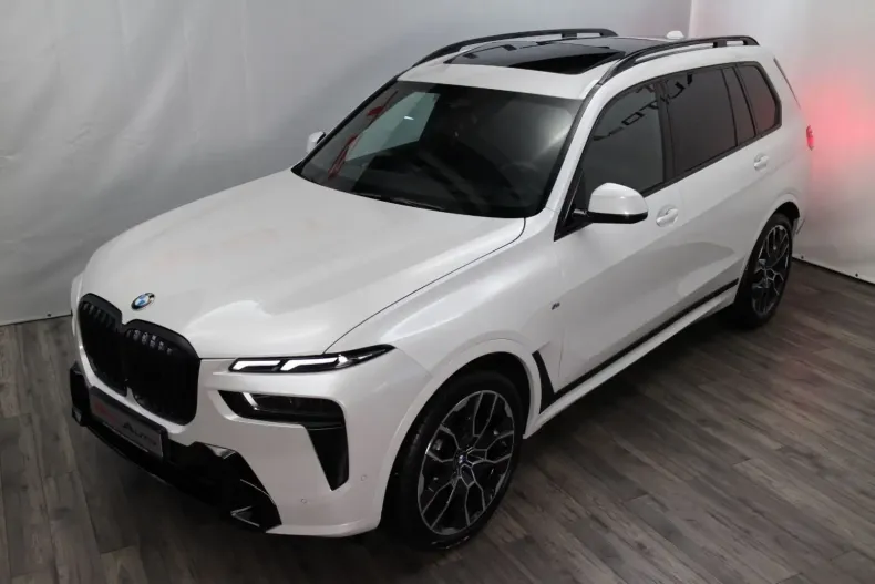 BMW X7 din 2024 cu 8.900 km - oferta BMW115895 - foto 1