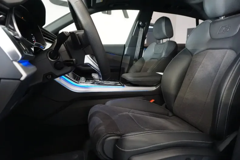 Audi SQ8 din 2022 cu 19.000 km - oferta AUD115899 - foto 13