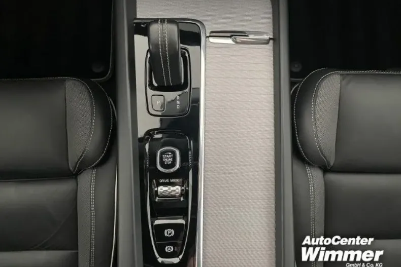 Volvo XC60 din 2020 cu 68.500 km - oferta VOL115900 - foto 17