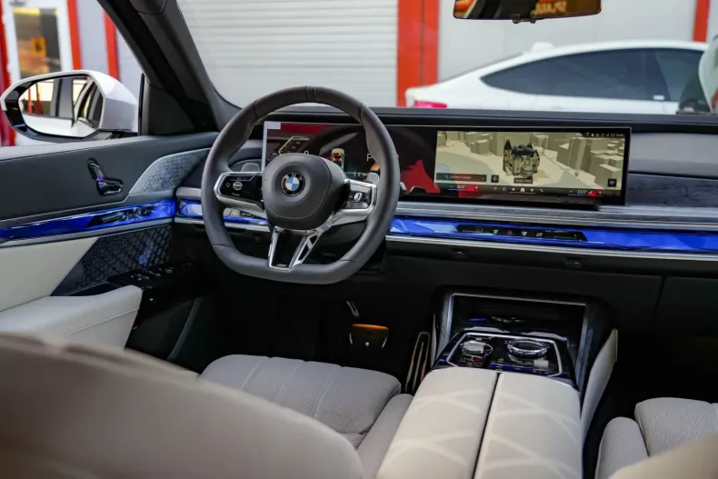 BMW 740 din 2024 cu 50 km - oferta BMW115918 - foto 22