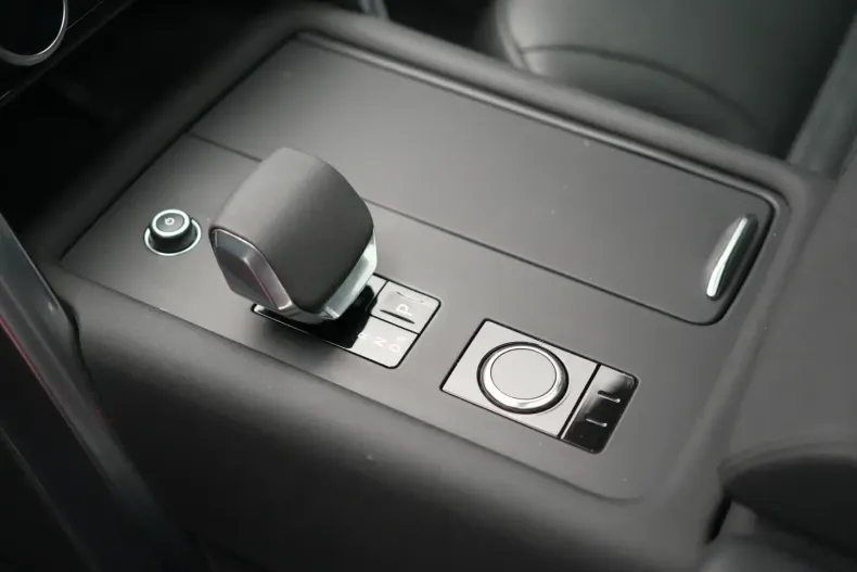 Land Rover Discovery din 2021 cu 81.877 km - oferta LAN115919 - foto 21