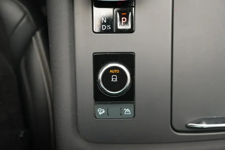 Land Rover Discovery din 2021 cu 81.877 km - oferta LAN115919 - foto 27