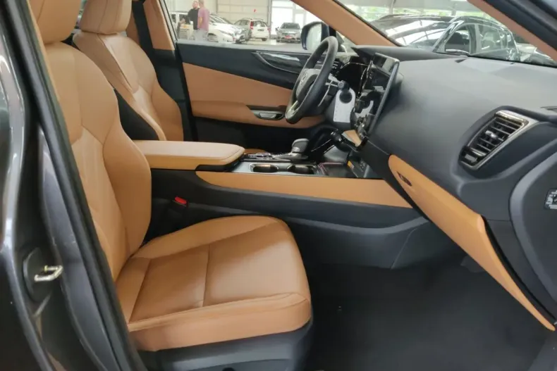 Lexus NX 450h din 2024 cu 35 km - oferta LEX115923 - foto 7