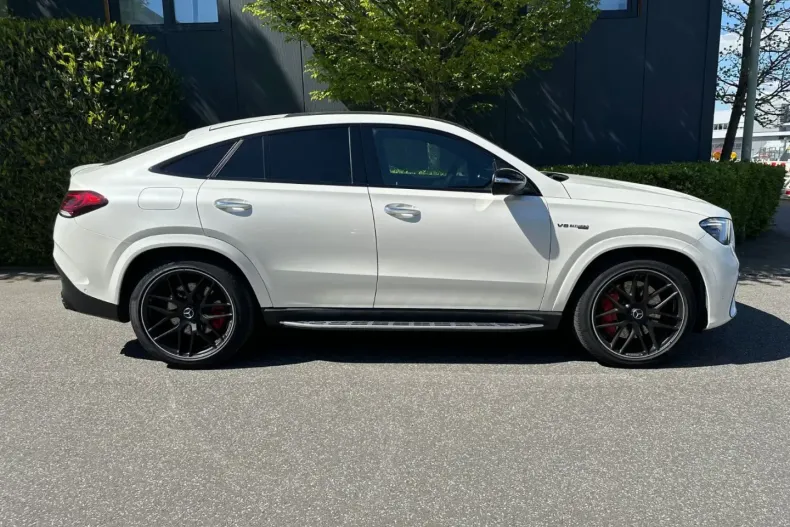 Mercedes-Benz GLE 63 AMG din 2023 cu 11.000 km - oferta MER115924 - foto 2