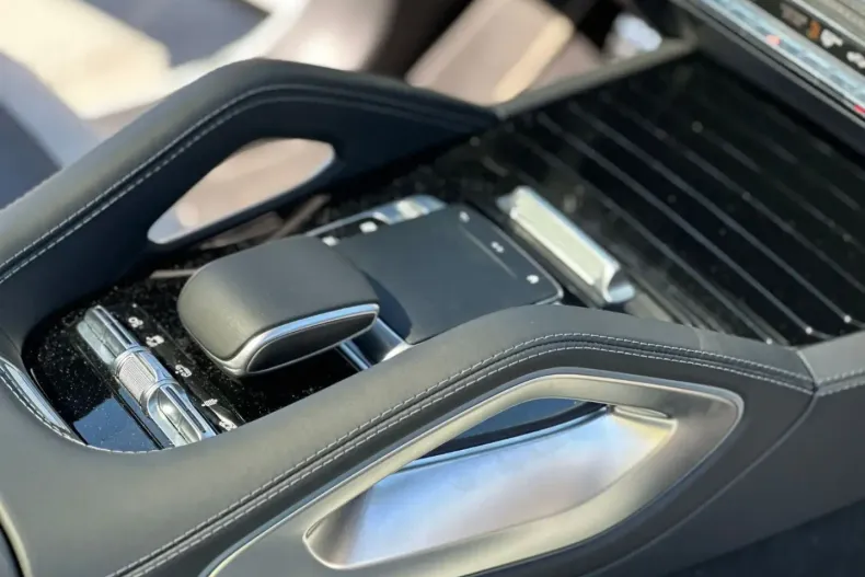 Mercedes-Benz GLE 63 AMG din 2023 cu 11.000 km - oferta MER115924 - foto 18