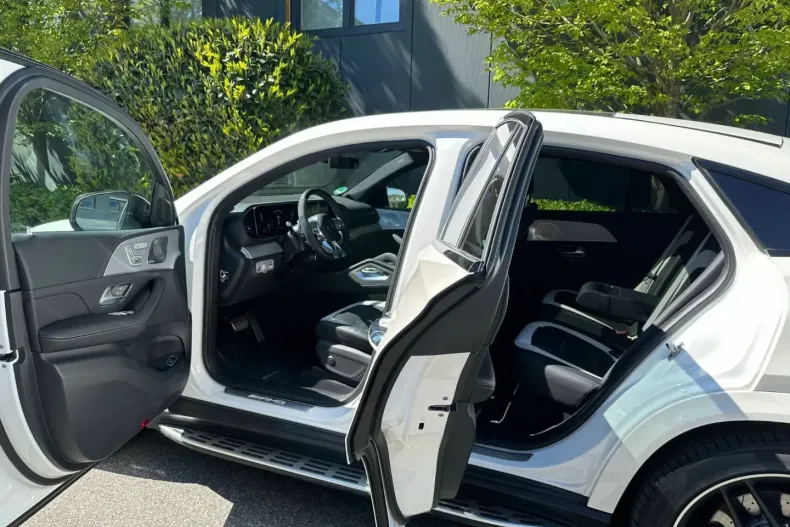 Mercedes-Benz GLE 63 AMG din 2023 cu 11.000 km - oferta MER115924 - foto 21