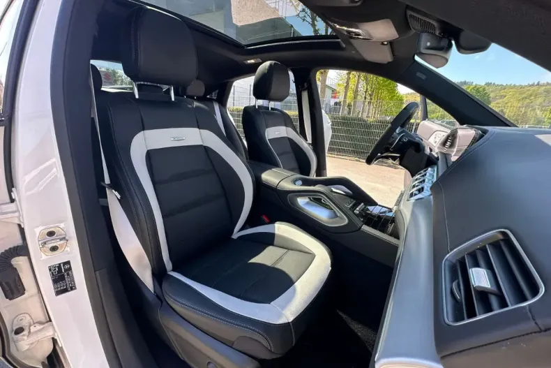 Mercedes-Benz GLE 63 AMG din 2023 cu 11.000 km - oferta MER115924 - foto 26