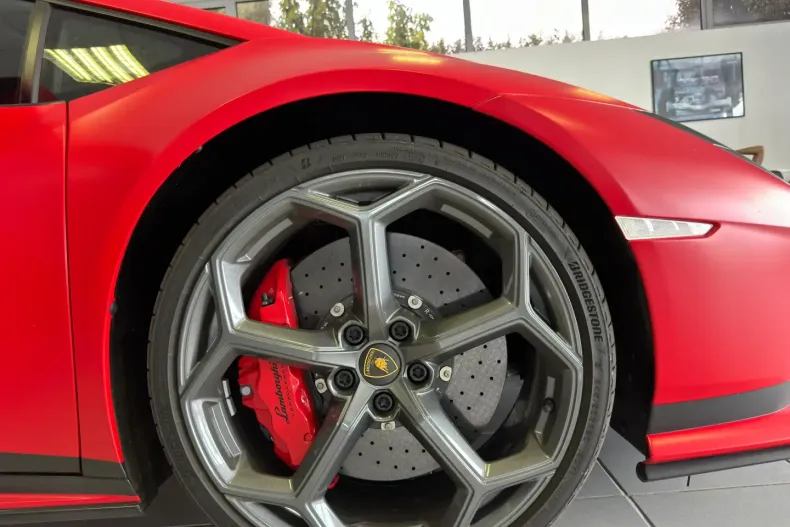 Lamborghini Huracán din 2024 cu 700 km - oferta LAM115925 - foto 11