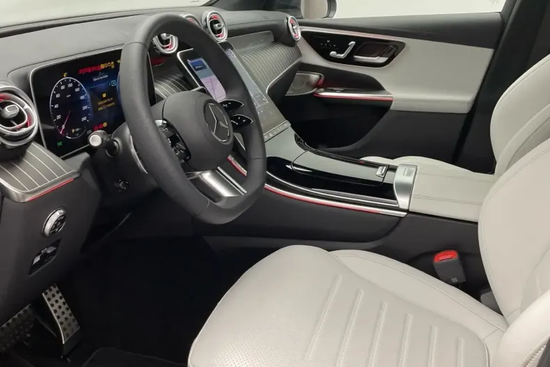 Mercedes-Benz GLC 300 din 2024 cu 7.000 km - oferta MER115926 - foto 6