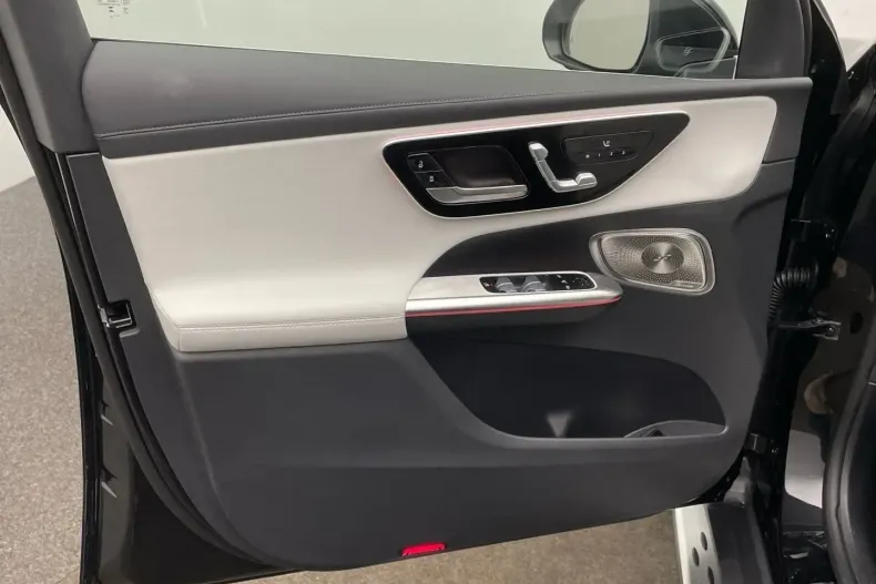 Mercedes-Benz GLC 300 din 2024 cu 7.000 km - oferta MER115926 - foto 13