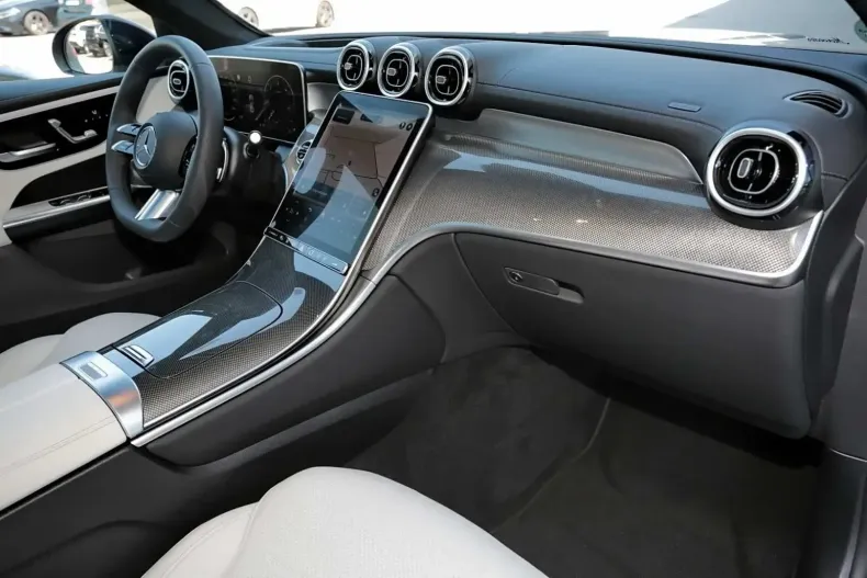 Mercedes-Benz GLC 300 din 2024 cu 10.000 km - oferta MER115927 - foto 6