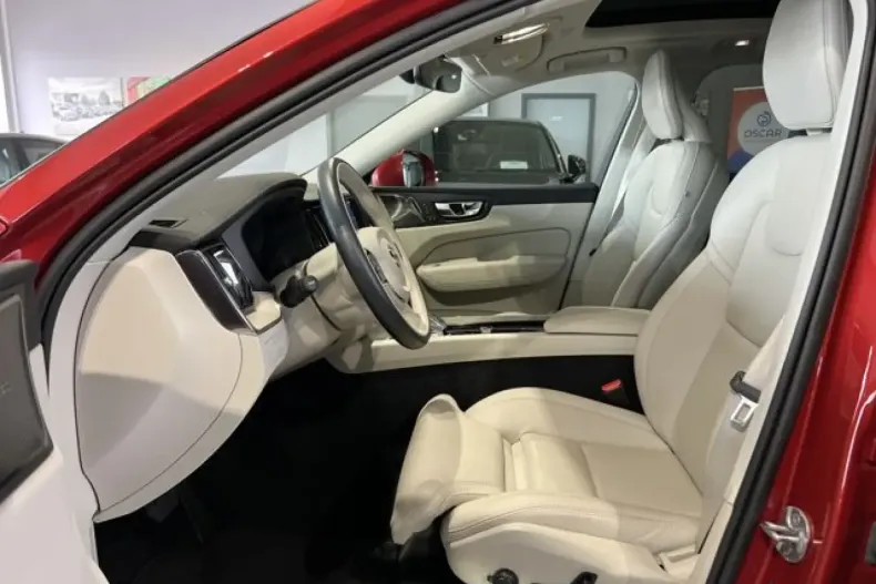 Volvo XC60 din 2023 cu 17.198 km - oferta VOL115929 - foto 1