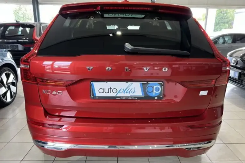 Volvo XC60 din 2023 cu 17.198 km - oferta VOL115929 - foto 8