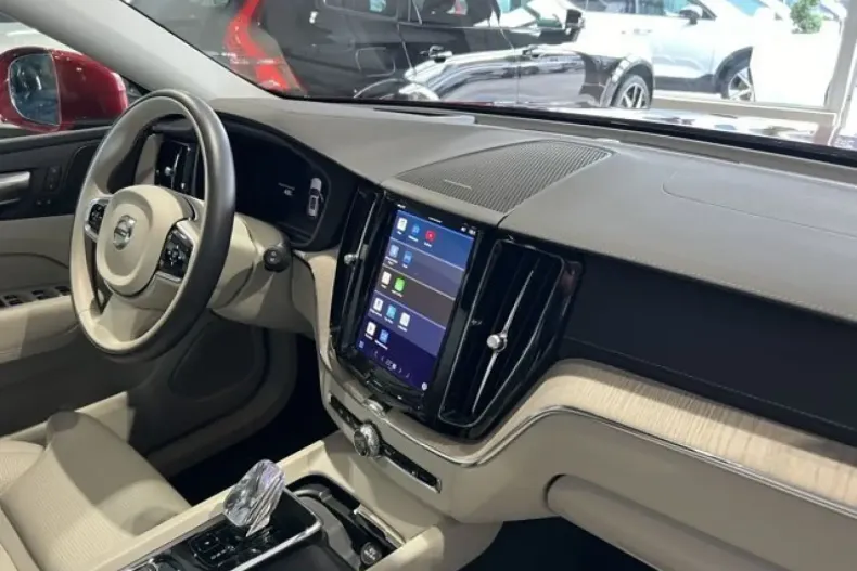 Volvo XC60 din 2023 cu 17.198 km - oferta VOL115929 - foto 12