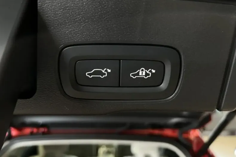 Volvo XC60 din 2023 cu 17.198 km - oferta VOL115929 - foto 15