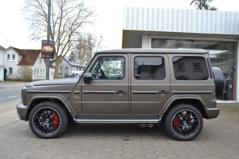 Mercedes-Benz G 63 AMG din 2023 cu 1.750 km - oferta MER115930 - foto 4