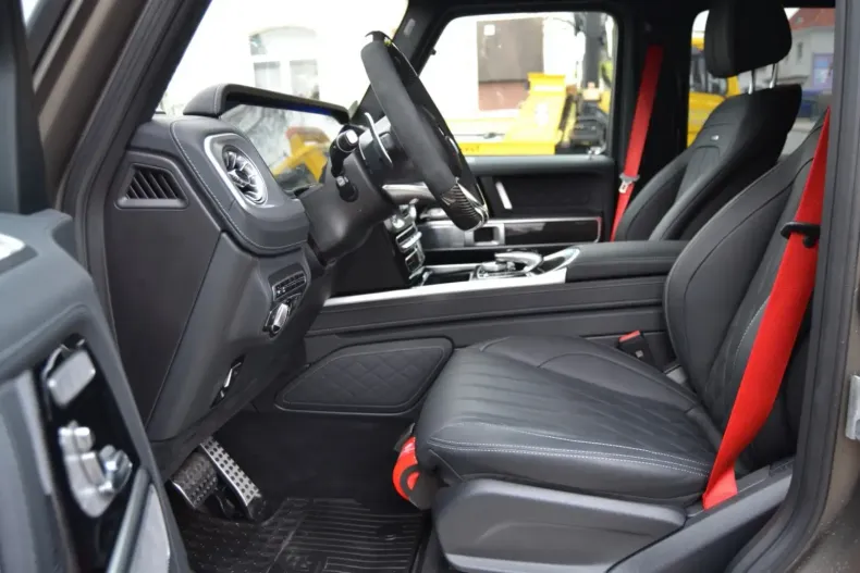 Mercedes-Benz G 63 AMG din 2023 cu 1.750 km - oferta MER115930 - foto 11