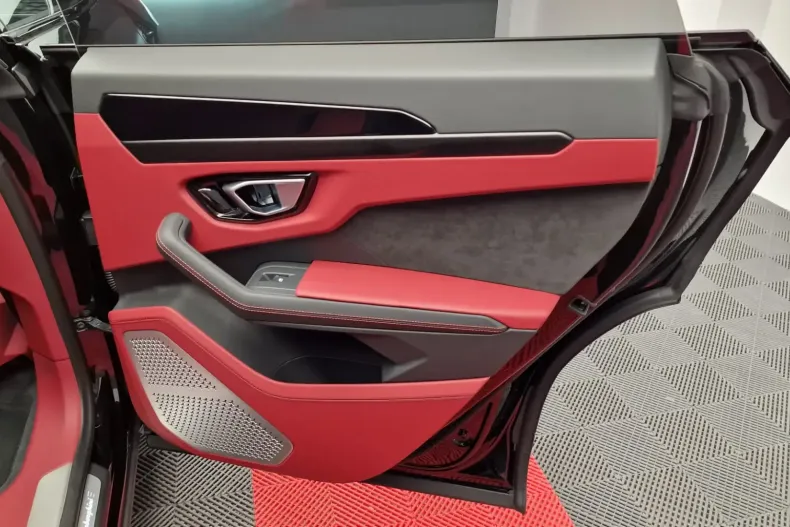 Lamborghini Urus din 2022 cu 42.800 km - oferta LAM115935 - foto 25