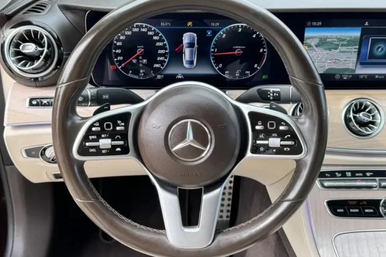 Mercedes-Benz E 220 din 2020 cu 102.500 km - oferta MER115949 - foto 8