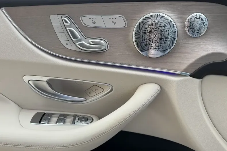 Mercedes-Benz E 220 din 2020 cu 102.500 km - oferta MER115949 - foto 21