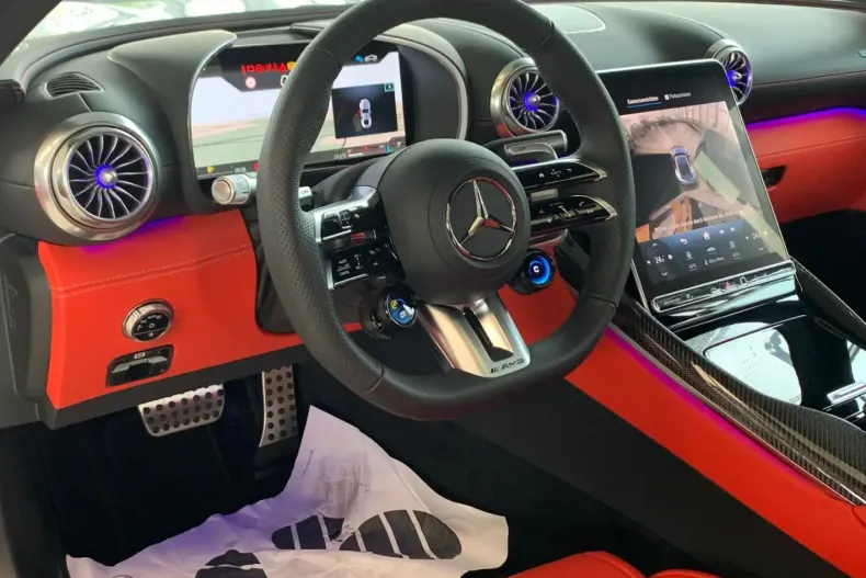 Mercedes-Benz AMG GT din 2024 cu 50 km - oferta MER115951 - foto 8