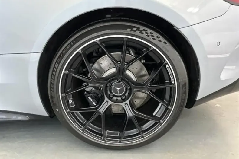 Mercedes-Benz AMG GT din 2024 cu 1.980 km - oferta MER115952 - foto 5