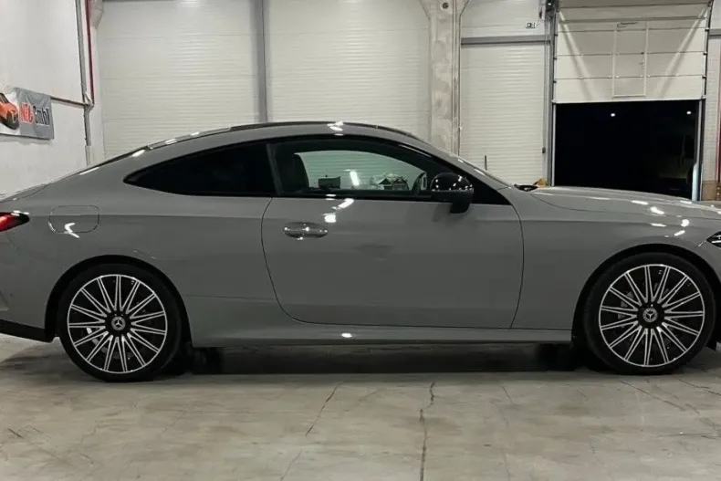 Mercedes-Benz CLE 300 din 2024 cu 5.800 km - oferta MER115957 - foto 5