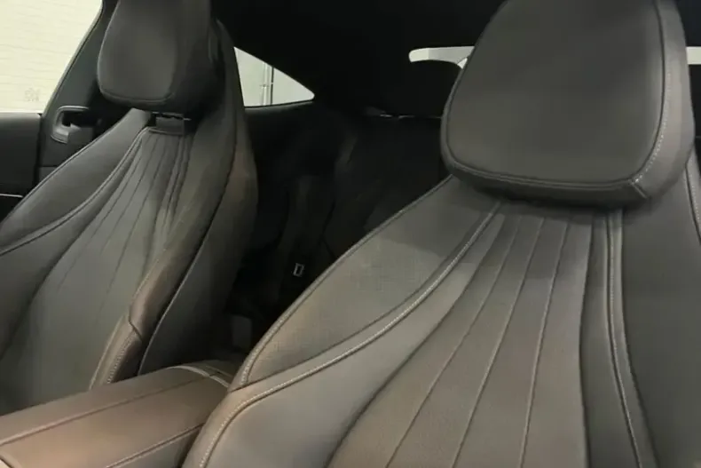 Mercedes-Benz CLE 300 din 2024 cu 5.800 km - oferta MER115957 - foto 15