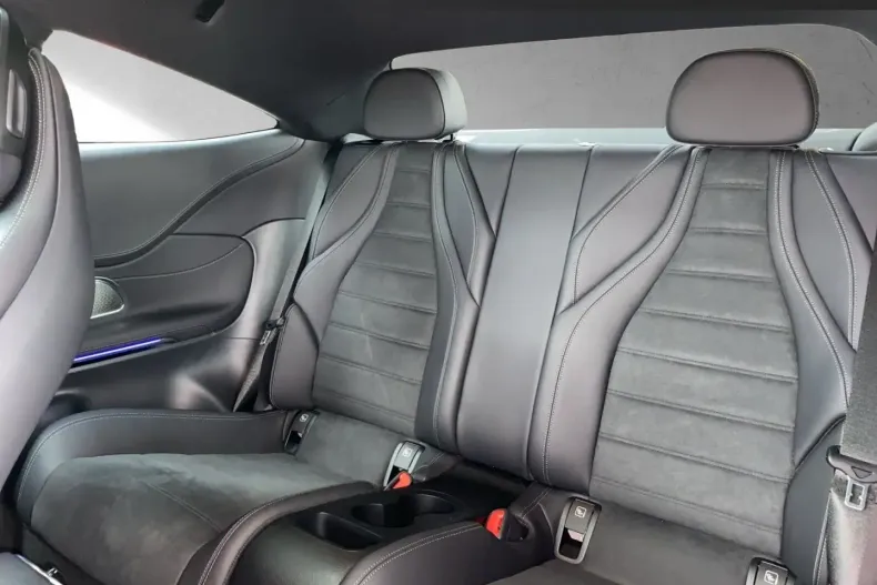 Mercedes-Benz CLE 300 din 2023 cu 6.000 km - oferta MER115958 - foto 13