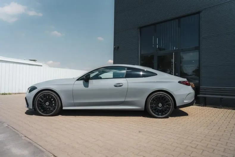 Mercedes-Benz CLE 450 din 2024 cu 3.000 km - oferta MER115959 - foto 5