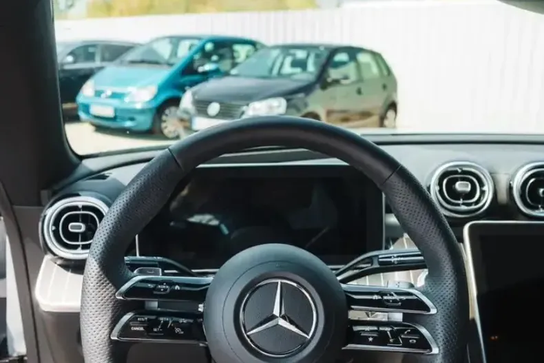 Mercedes-Benz CLE 450 din 2024 cu 3.000 km - oferta MER115959 - foto 10