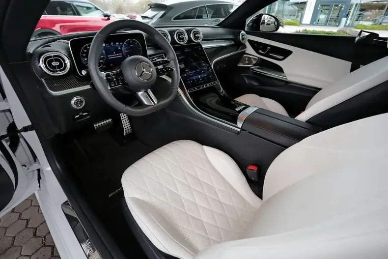 Mercedes-Benz CLE 220 din 2023 cu 22.600 km - oferta MER115960 - foto 4