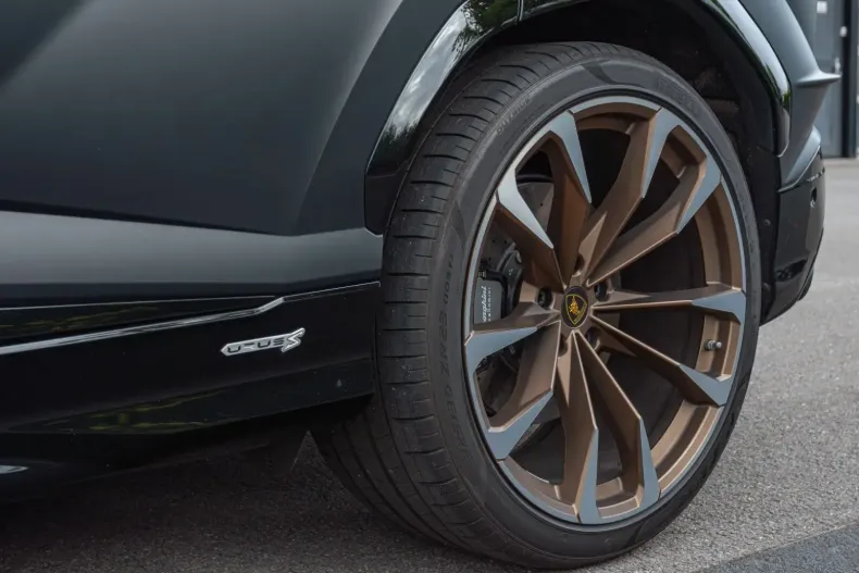 Lamborghini Urus din 2023 cu 39.568 km - oferta LAM115961 - foto 13