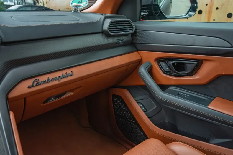 Lamborghini Urus din 2023 cu 39.568 km - oferta LAM115961 - foto 23