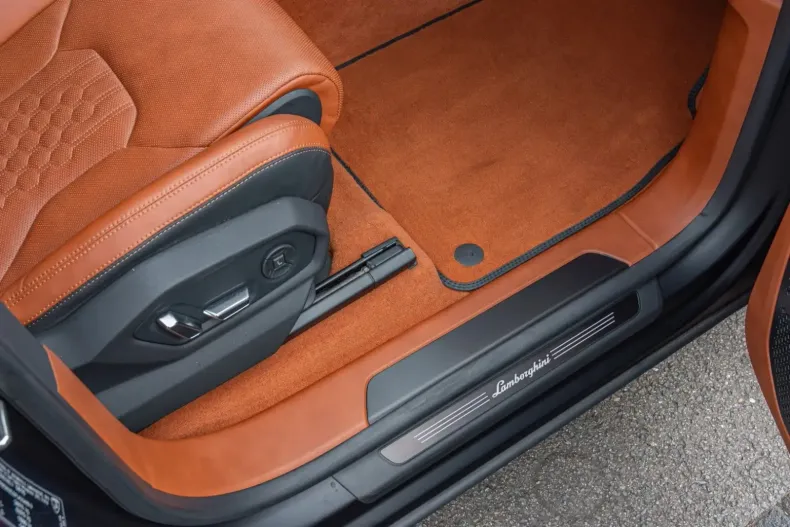 Lamborghini Urus din 2023 cu 39.568 km - oferta LAM115961 - foto 26